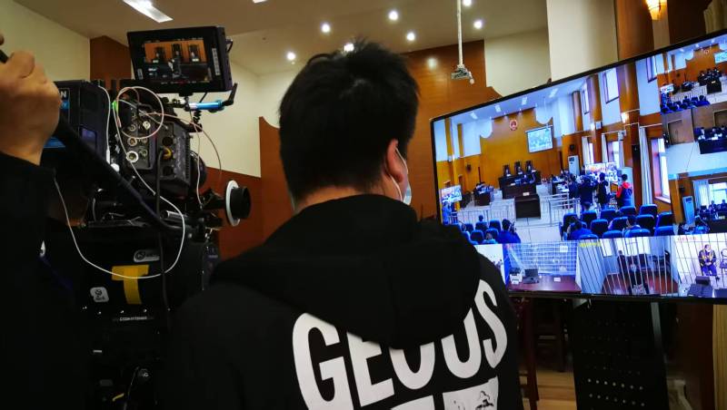 AI生成VS人工创意——大武口区广告片拍摄公司的技术浪漫主义实践